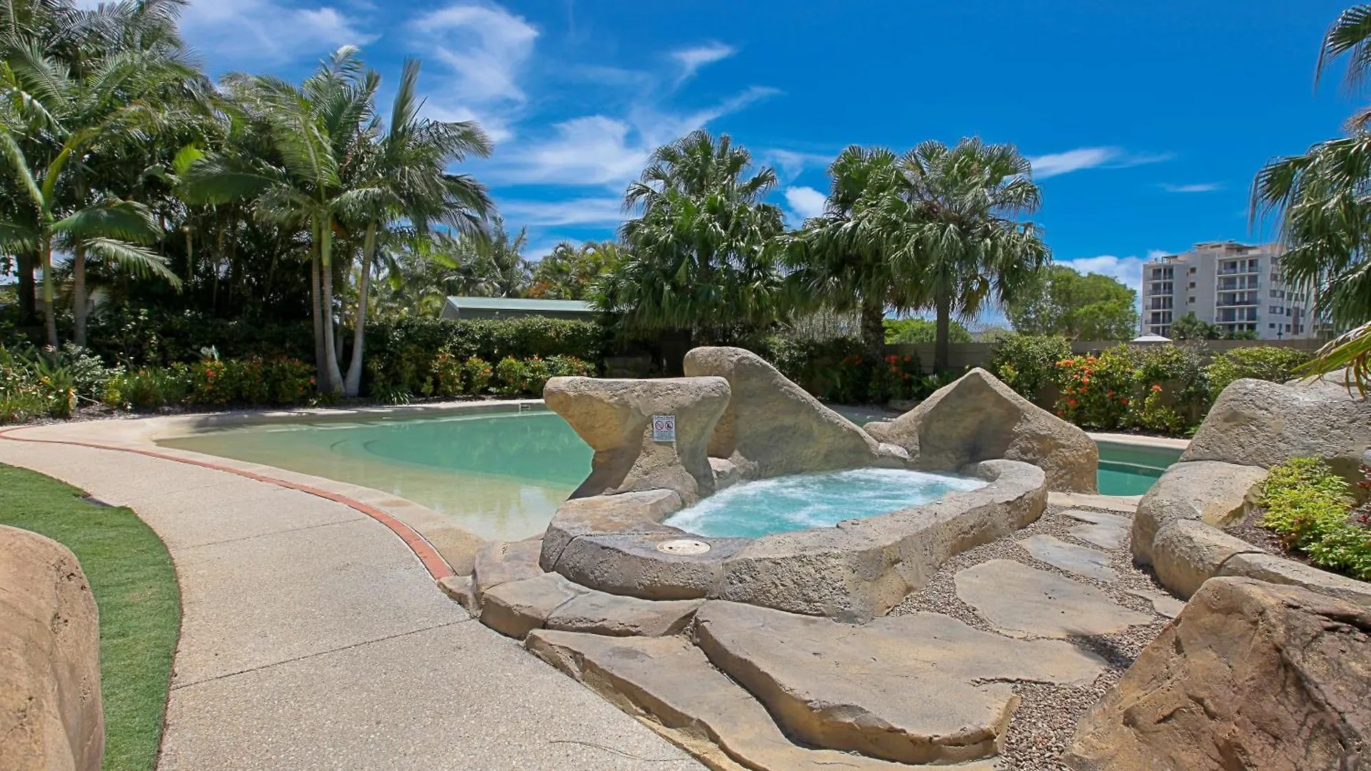 The Mirage Resort Alexandra Headland 4*,  Australia